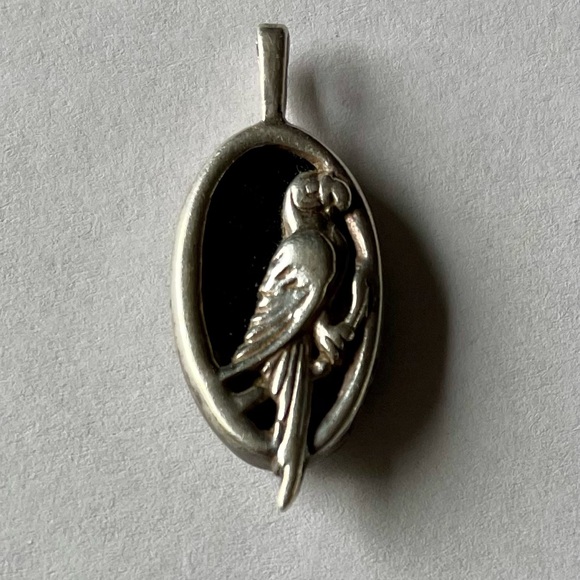 Vintage Sterling Silver and Black Onyx Parrot Pendant - Picture 7 of 7